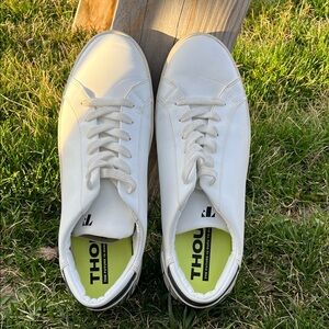 Thousand Fell Men’s Lace-Up Sneaker size 10